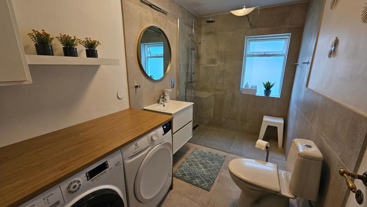 B&B Rooms Husavik 1 Luaran gambar
